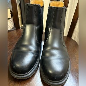 Dr Martens Chelsea Boots
